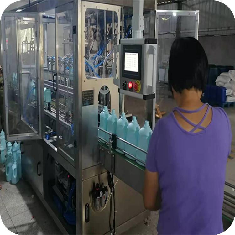 產(chǎn)值1噸/時(shí)洗潔精加工設(shè)備 5L桶裝洗衣液生產(chǎn)線